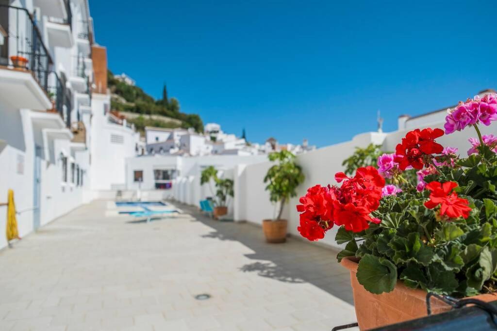 Bonito Apartamento Piscina Wifi Frigiliana Luaran gambar