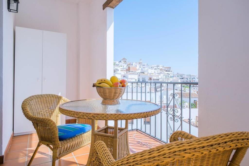 Bonito Apartamento Piscina Wifi Frigiliana Luaran gambar